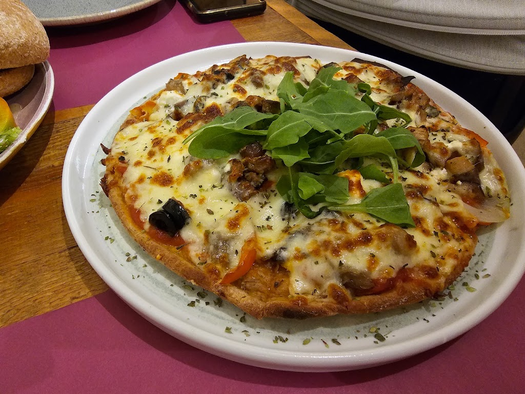 Beet Vegetariano — Pizza