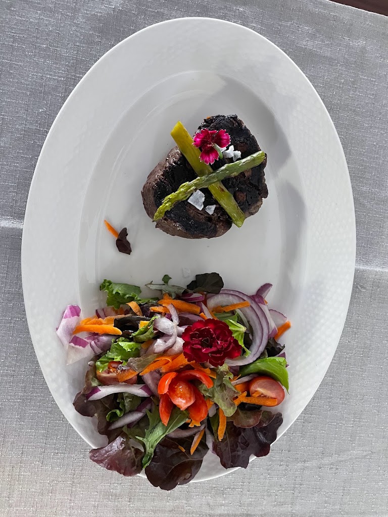 Antonio Restaurante — Comida y bebida