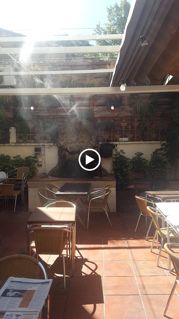 Restaurante y vinoteca Cal Sant — Ambiente