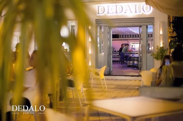 Dedalo Desayunos Cafe & Copas — Del propietario