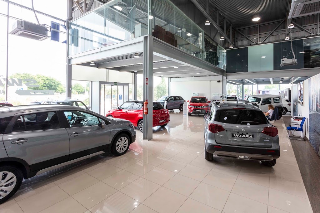 Suzuki Moll Motor Gandia — Interior