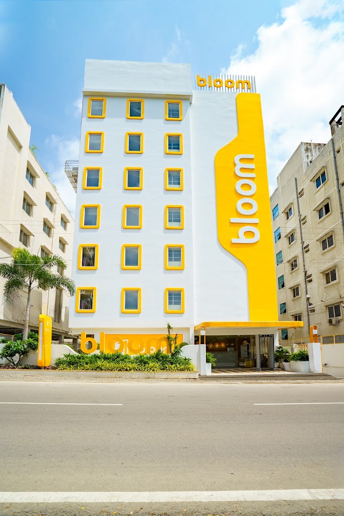 Bloom Hotel Cyber Towers