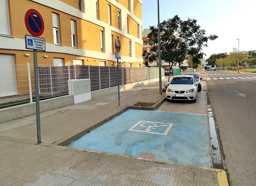 Aparcamiento Discapacitados