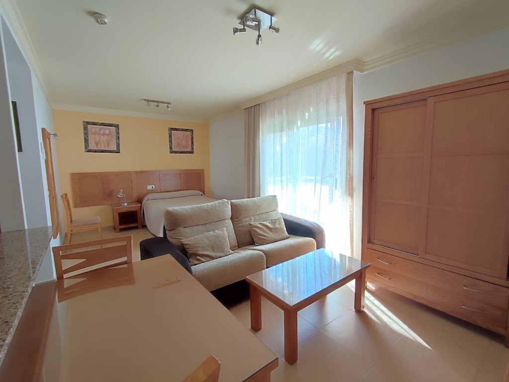 APARTAMENTOS TURISTICOS LAS YUCAS EN TORRE DEL MAR