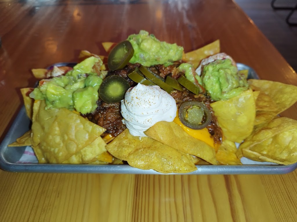 La Tremenda — Nachos