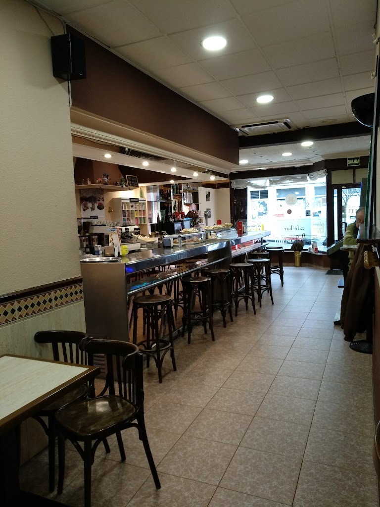 Cafe Bar El Rincon De Izan — Ambiente