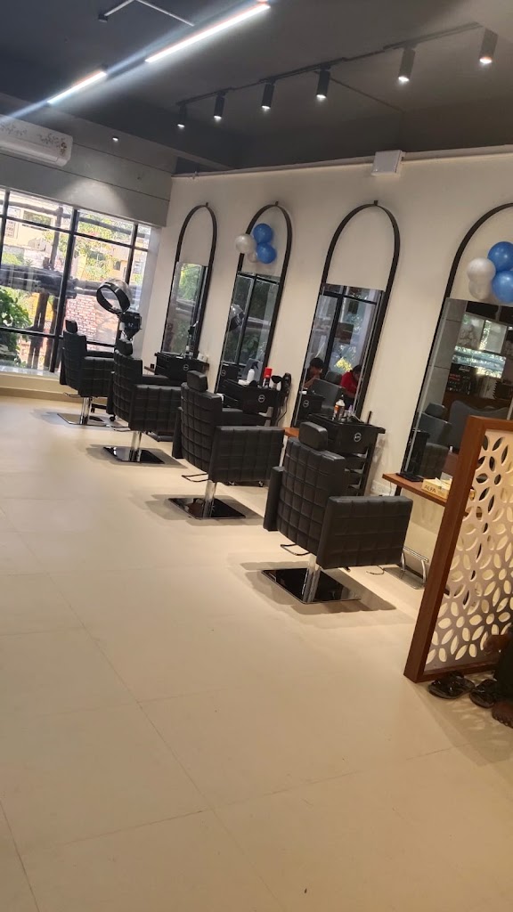 Glow Family Salon And Bridal Studios