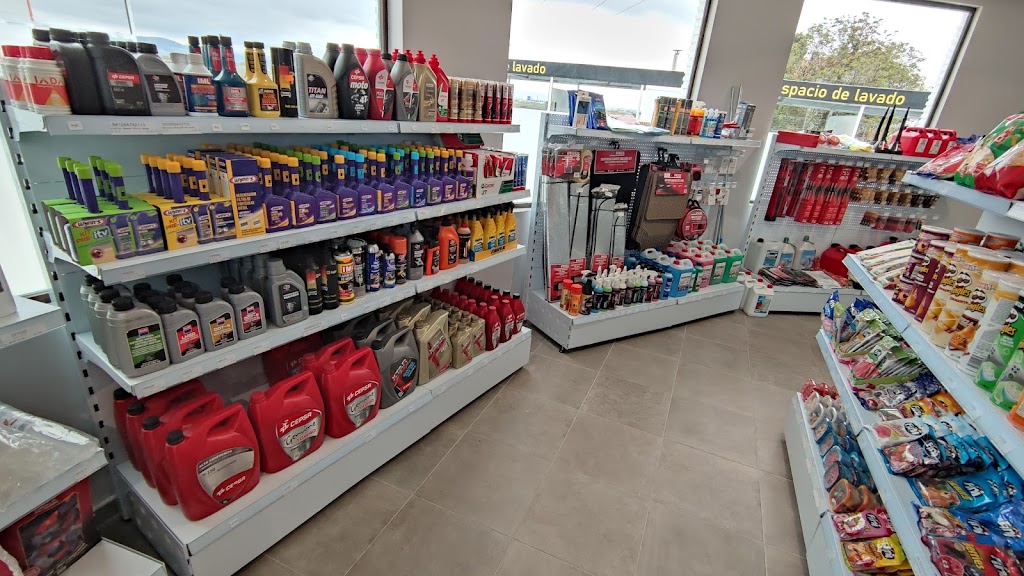 E.S. FUELING ALBOLOTE — Interior