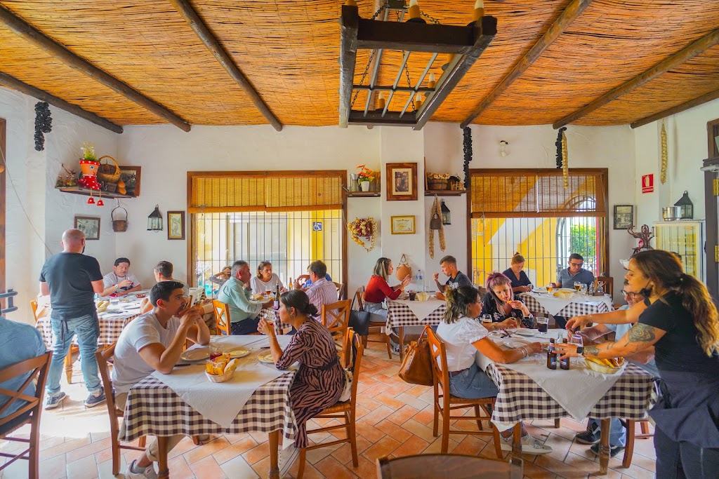 Taberna El Bocao | Restaurante en Lepe — Ambiente