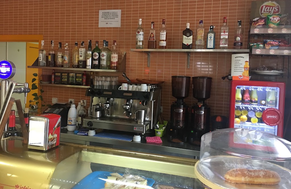 CAFETERIA GLORIA FUERTES — Ambiente