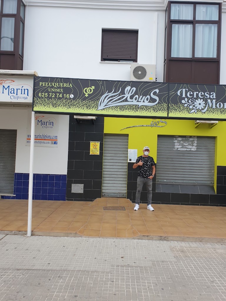 Peluqueria Hoyos & Mame Bedeli — Exterior