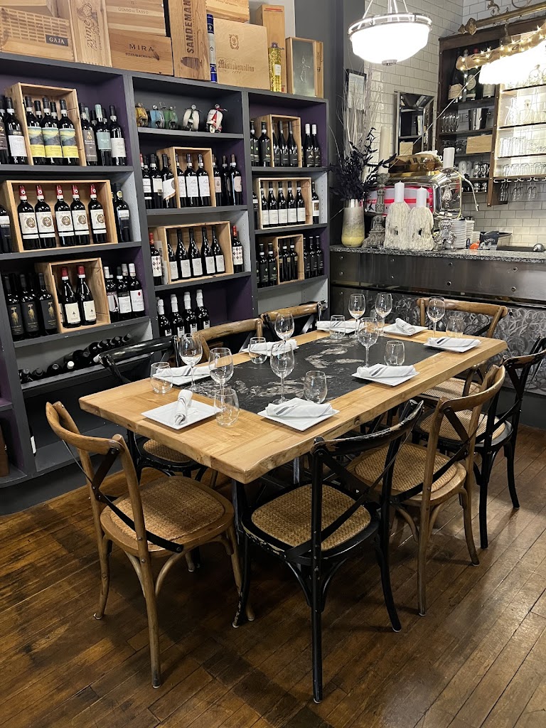 Tutto Pronto on Avenue in North-York