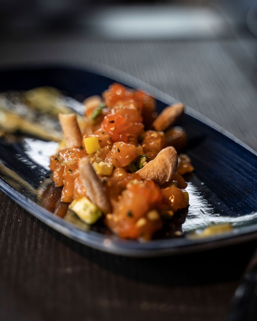 Smalls Restaurant — Comida y bebida