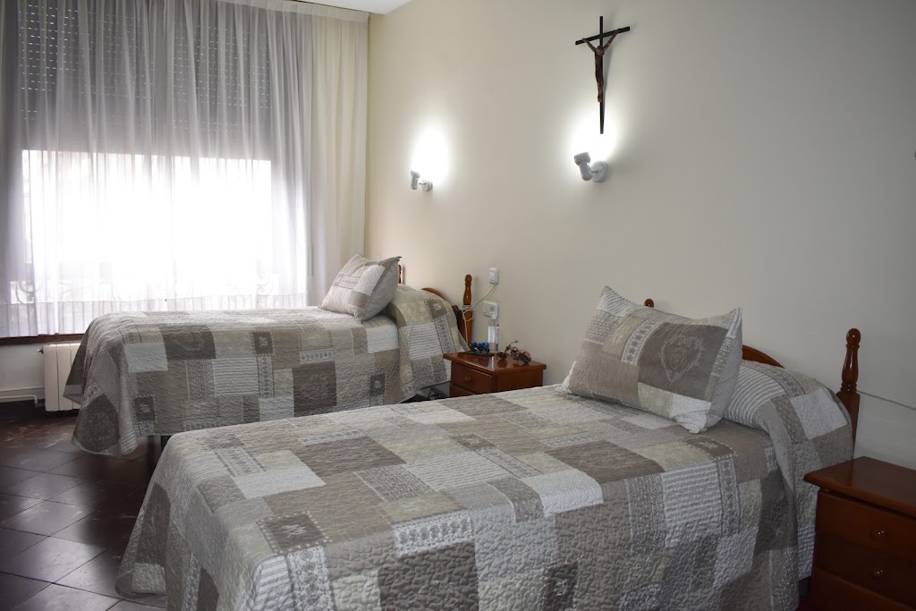 Centro Geriatrico Jardines del Parterre SLU — Habitaciones