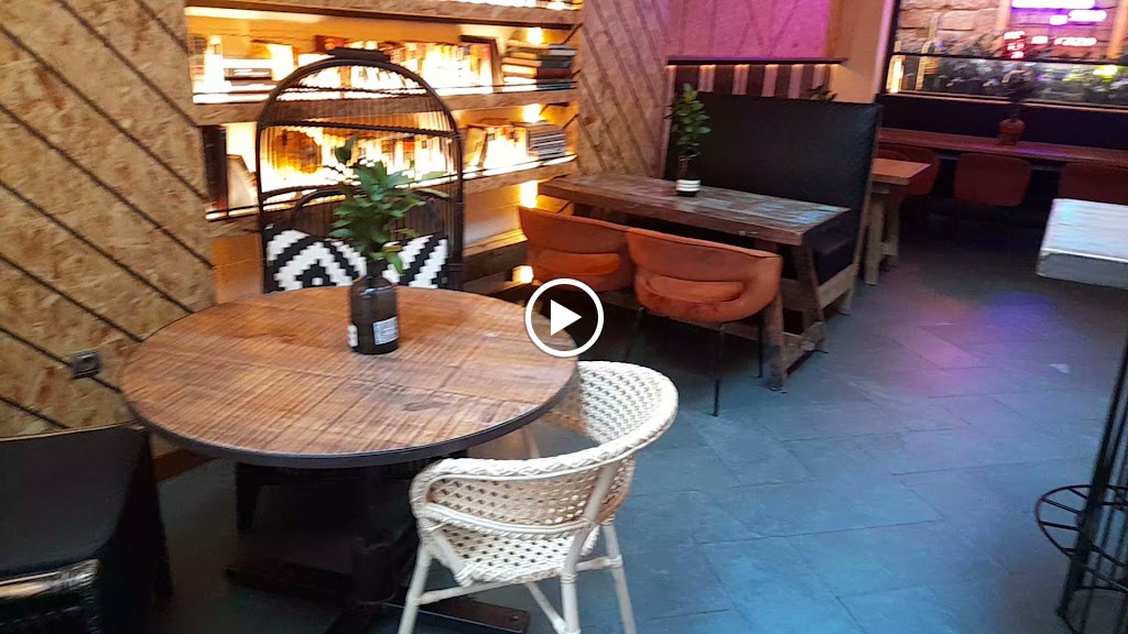 CAFE D.ANVERS — Ambiente