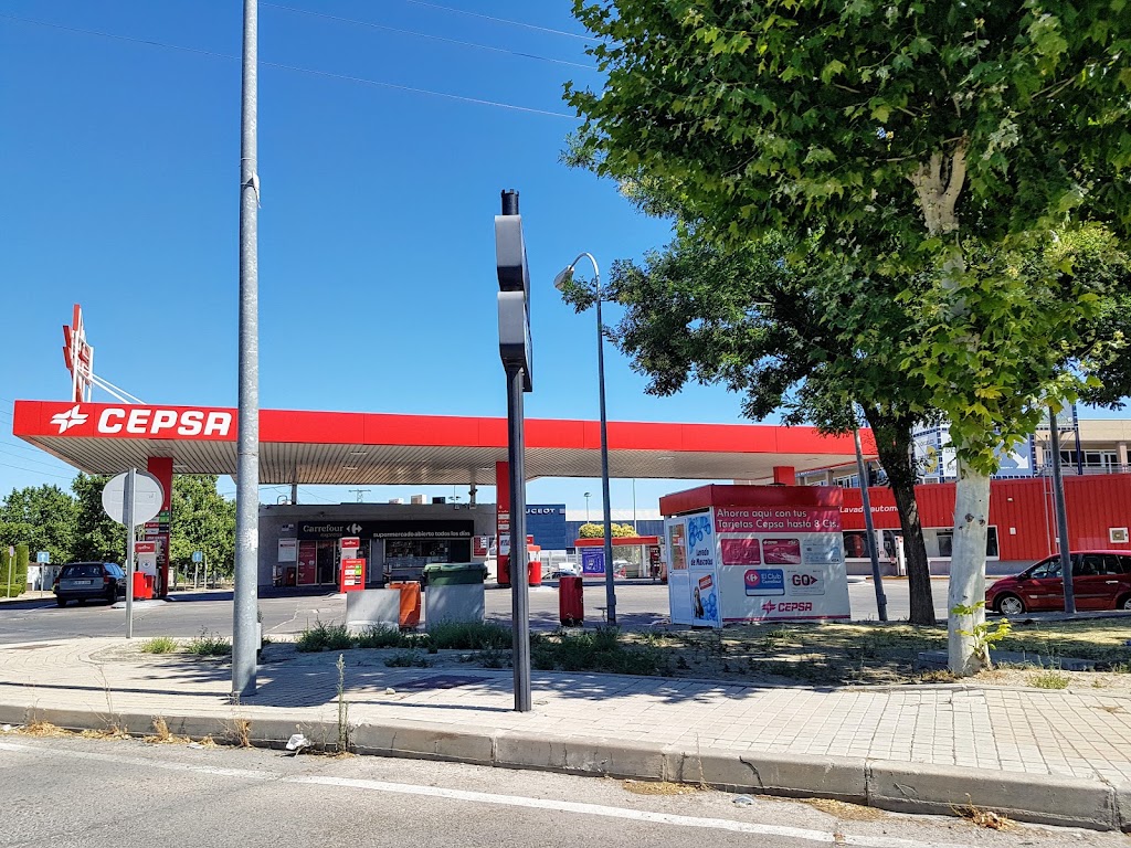 Estacion de servicio Cepsa — Exterior