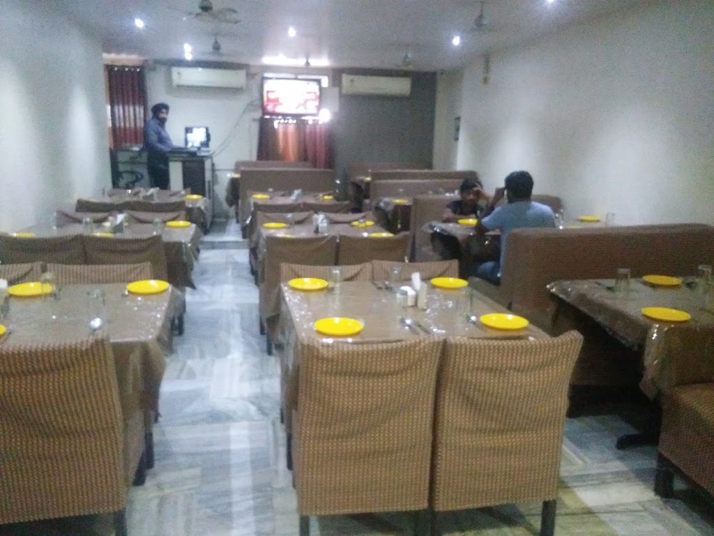 Singh S Veg Restaurant