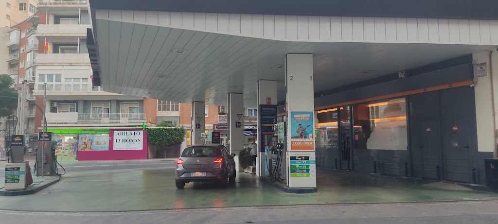 Estacion de Servicio Repsol — Estacion de servicio