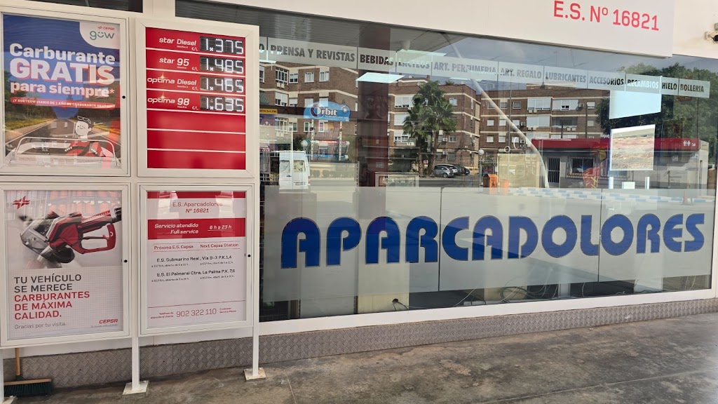 CEPSA APARCADOLORES — Exterior