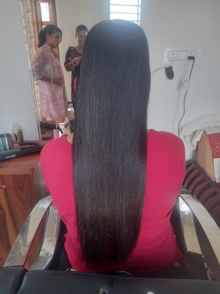 Ganga Beauty Salon