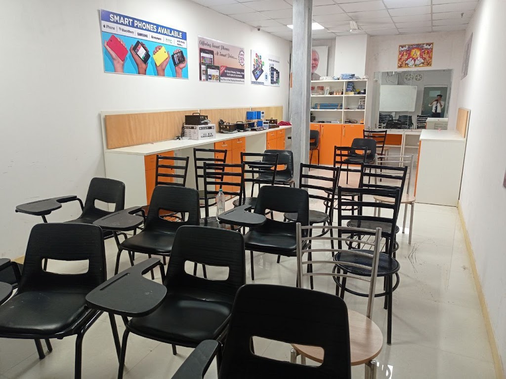 Mahendra Skills Training Development Pvt Ltd Skill Development Centre In Robertsganj