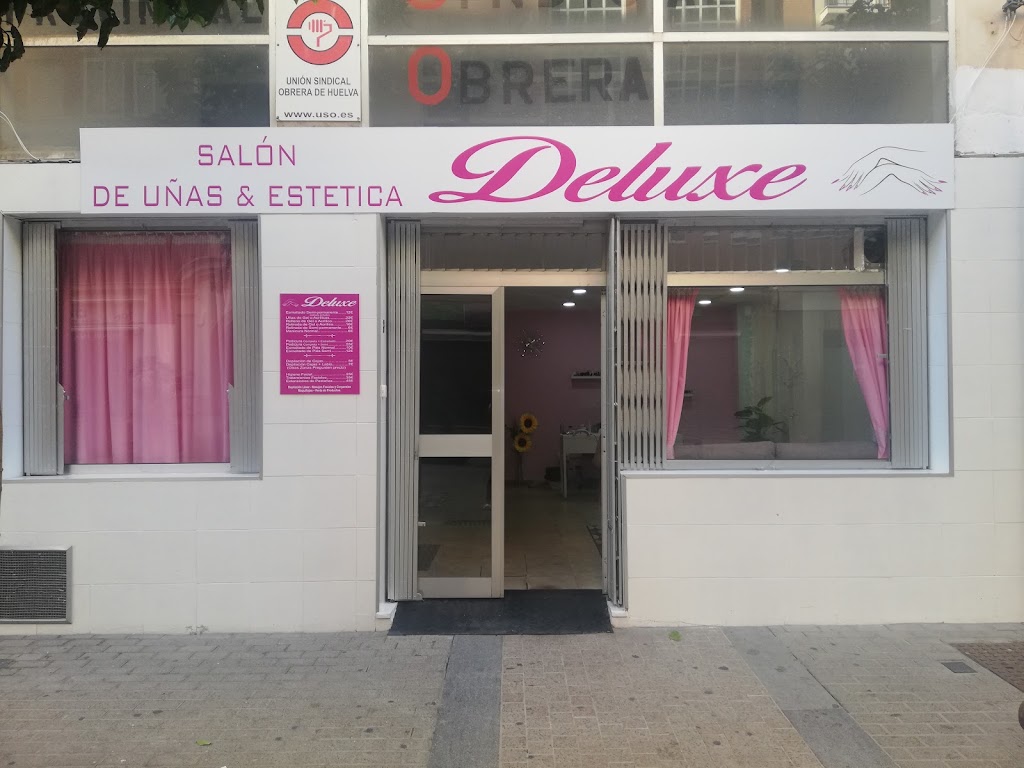 Salon de Unas & Estetica Deluxe — Exterior