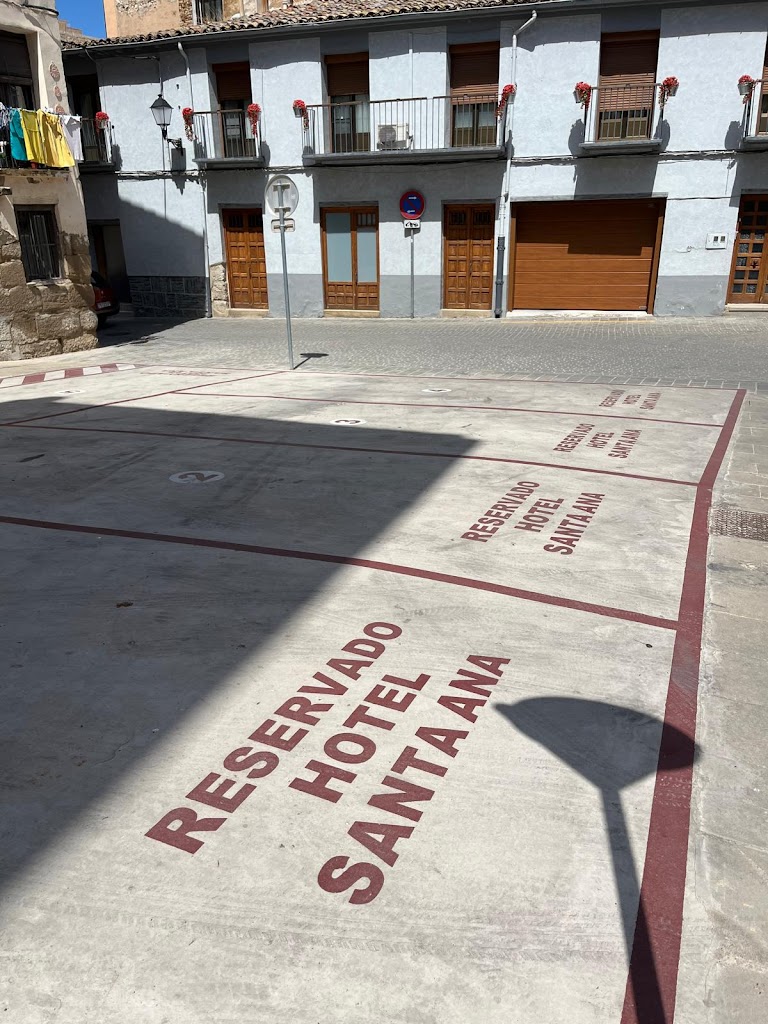 Parking exterior Hotel Santa Ana Tudela