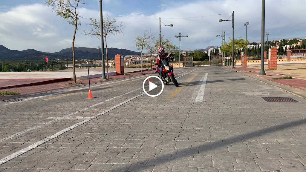 Autoescuela UBRIQUE — Videos