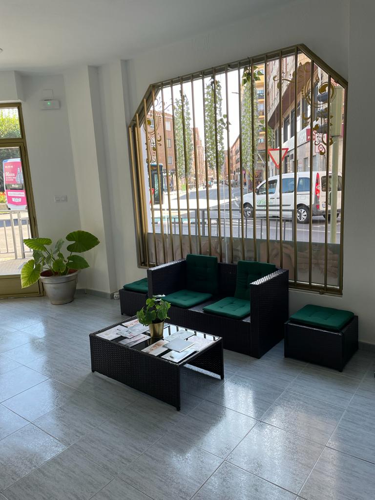 Paradise Beauty — Interior