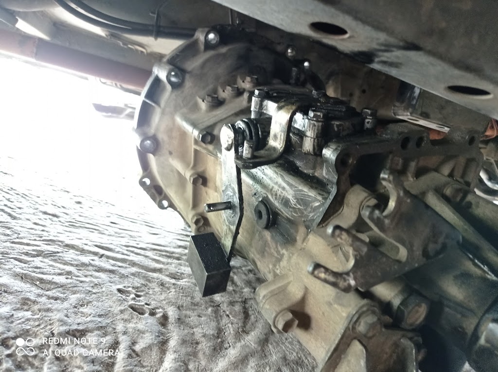 BENGKEL MOBIL RR MOTOR
