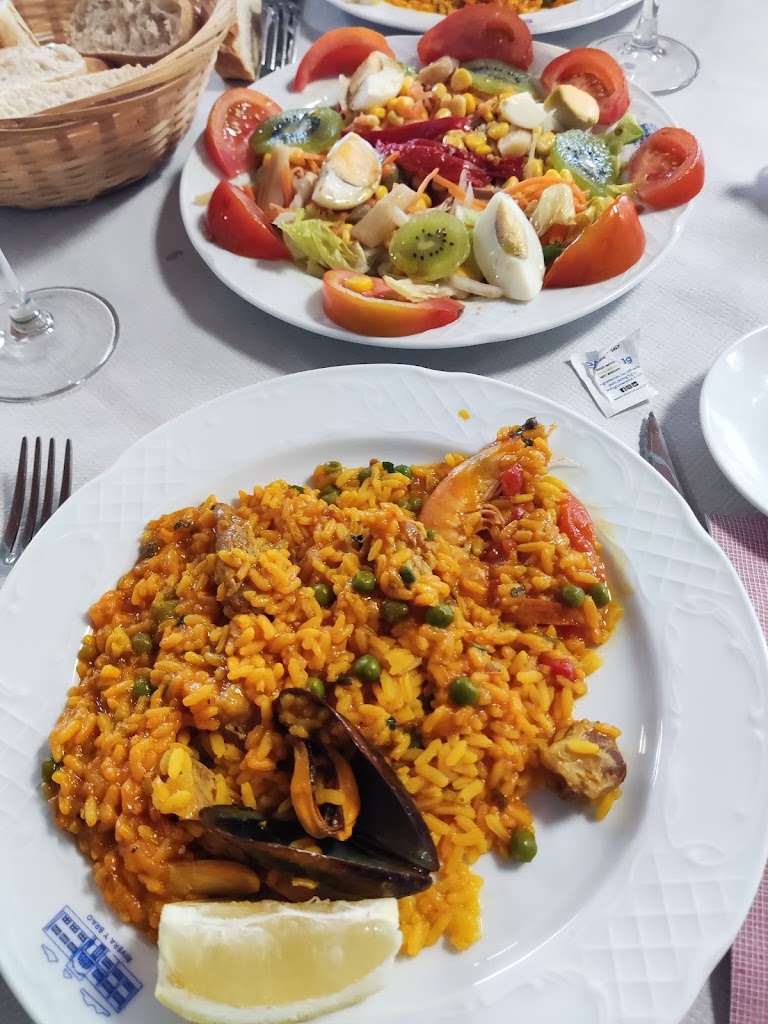 Hotel Restaurante Rivera Y Brao — Paella