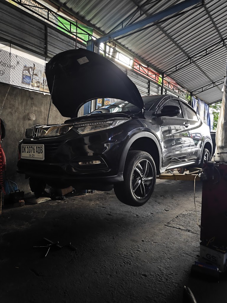 Bengkel Mobil DR Motor