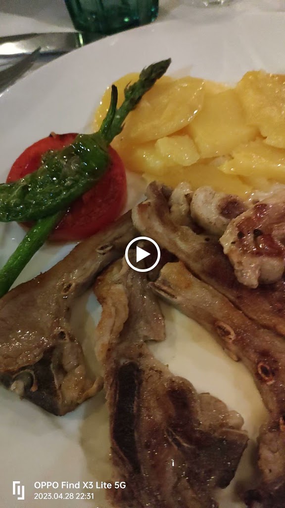 Restaurante Puerta de Terrer — Videos