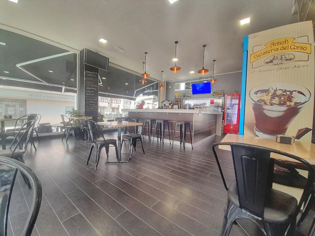 El Pincho — Ambiente