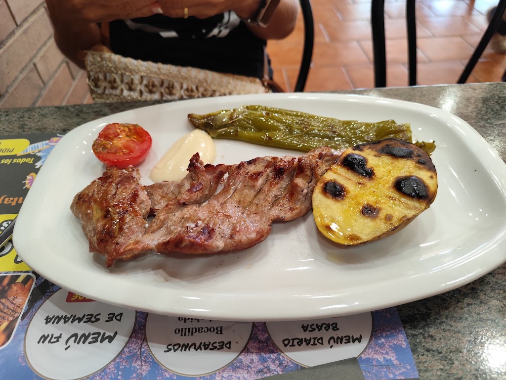 Los Almendros 2 La Nau — Churrasco