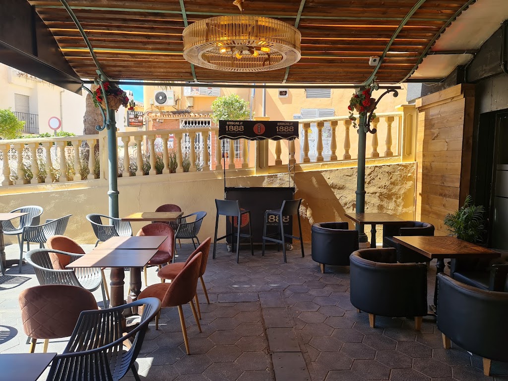 Amsterdam Cafe XXX Arroyo de la Miel — Ambiente