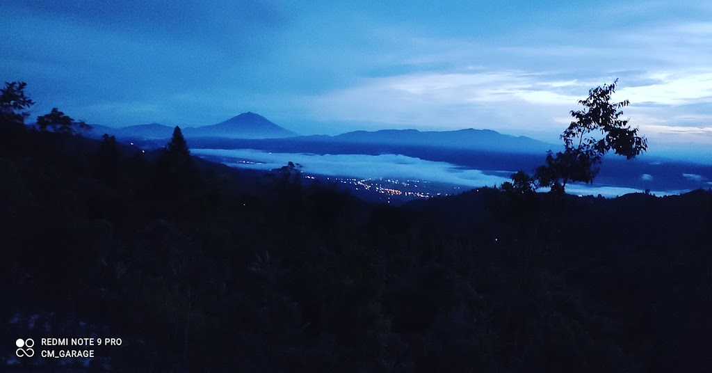 Zona Hiking & Camping Ground "NEGERI KHAYANGAN"