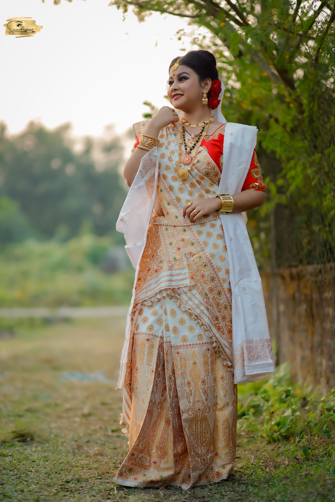 Makeup Artist Saindhya Saindhyaaz Makeover Studio Academy