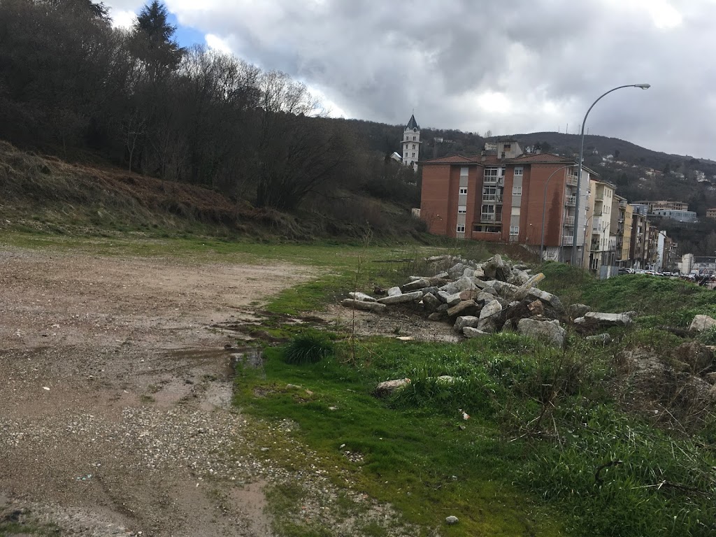 Aparcamiento Calle Obispo Zarranz y Pueyo