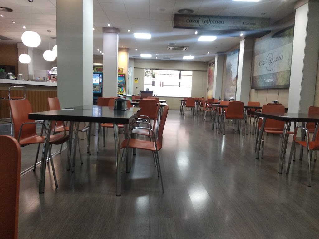 Caracol Plaza — Ambiente