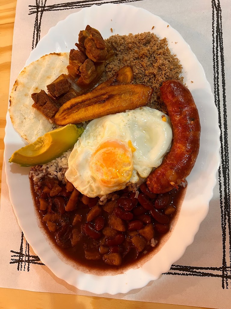 Bar Erika — Comida y bebida