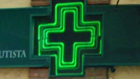 FARMACIA EL PARAISO 12H English, Francais