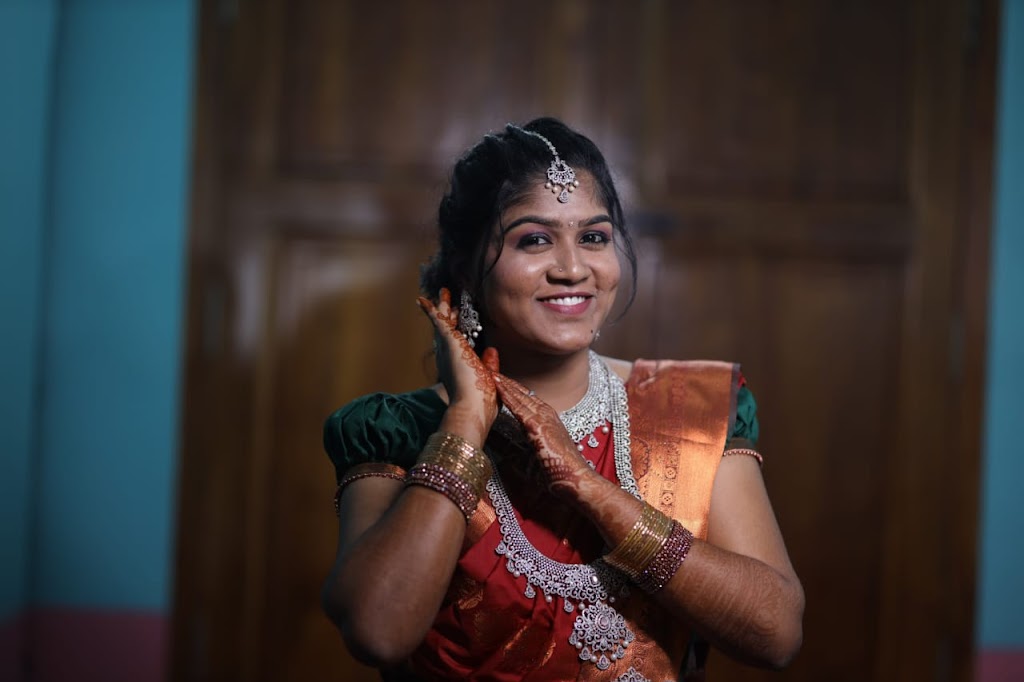 Aadviha Beauty Parlour Saloon