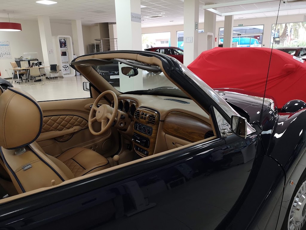 Centro Oficial TOYOTA LORCA - Jumel Automocion — Interior