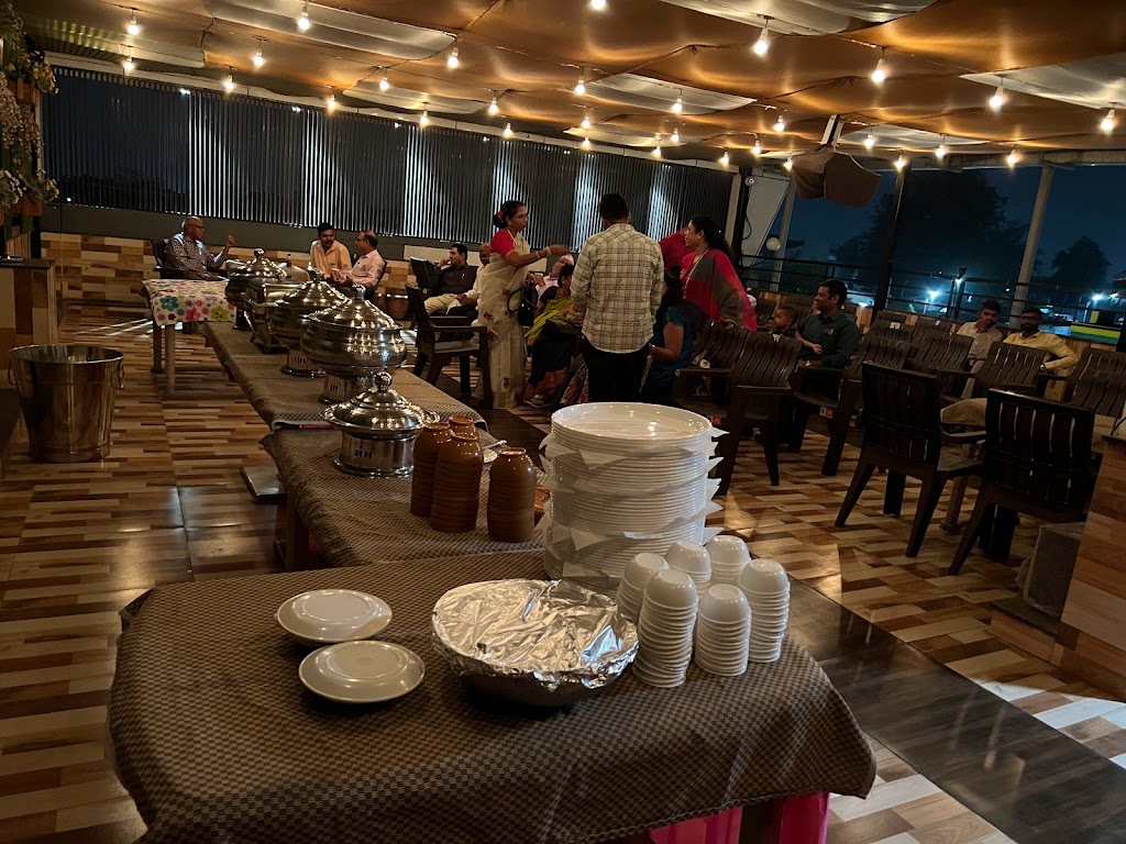 Hotel Maratha Family Restaurant Bar