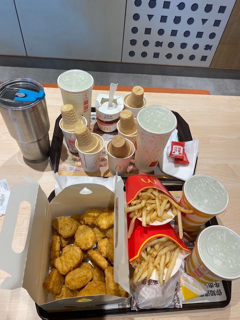 麥當勞-蘆洲三民餐廳 的照片