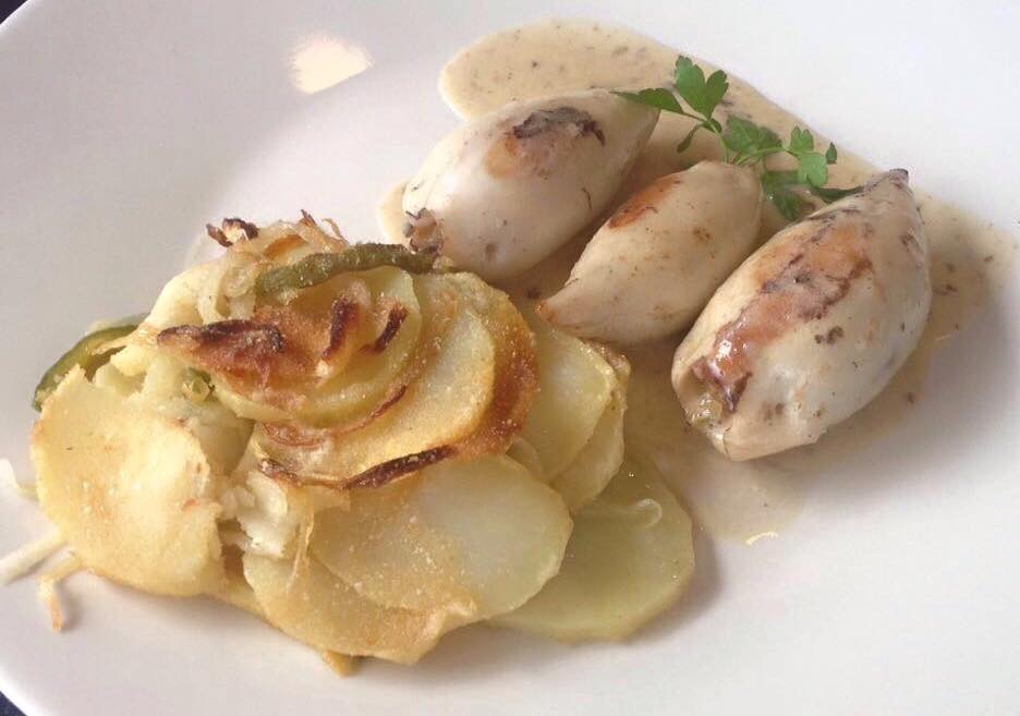 Restaurante La Manuela — Comida y bebida