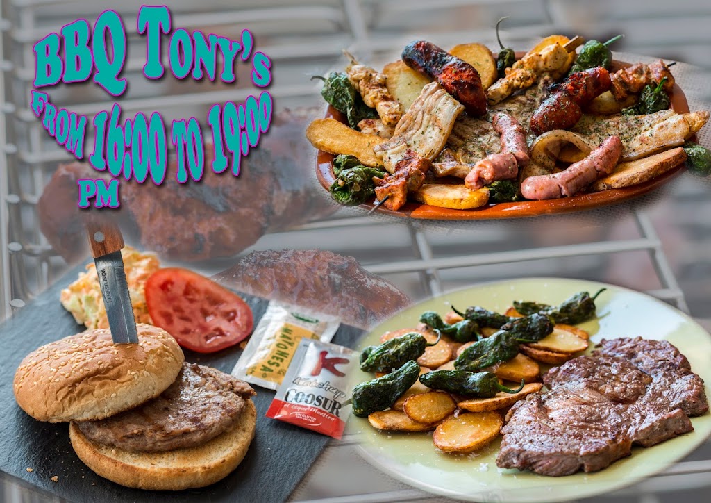 Tony's Bar — Comida y bebida
