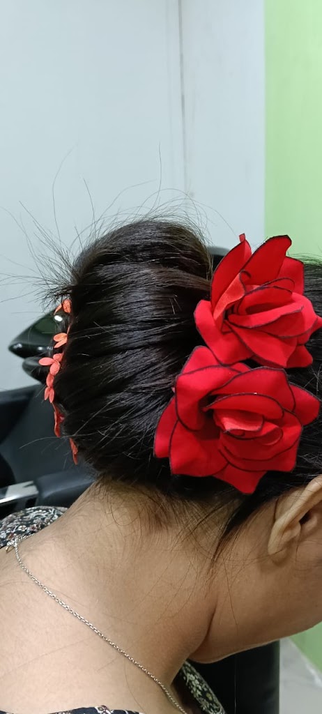 Tone Glow Women Salon