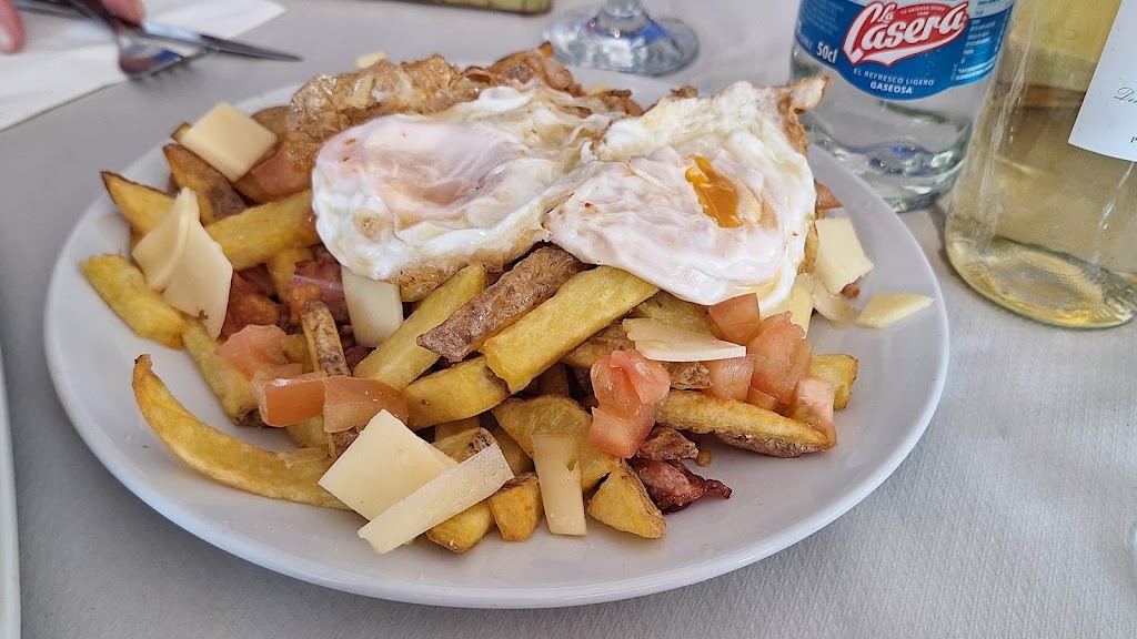 Bar del gallego — Comida y bebida